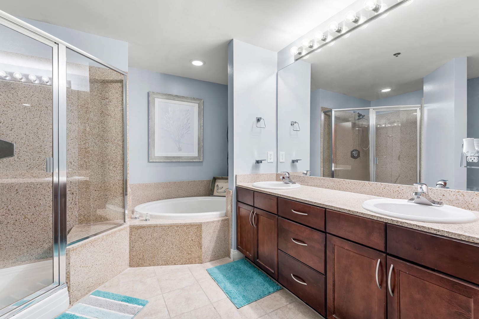 23-web-or-mls-9902 S Thomas Dr 1231-22