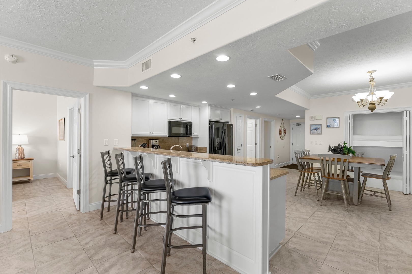 13-web-or-mls-5004 Thomas Dr 103-19
