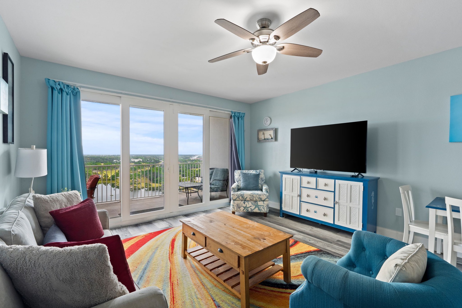 17-web-or-mls-9902 S Thomas Dr 1730 -24