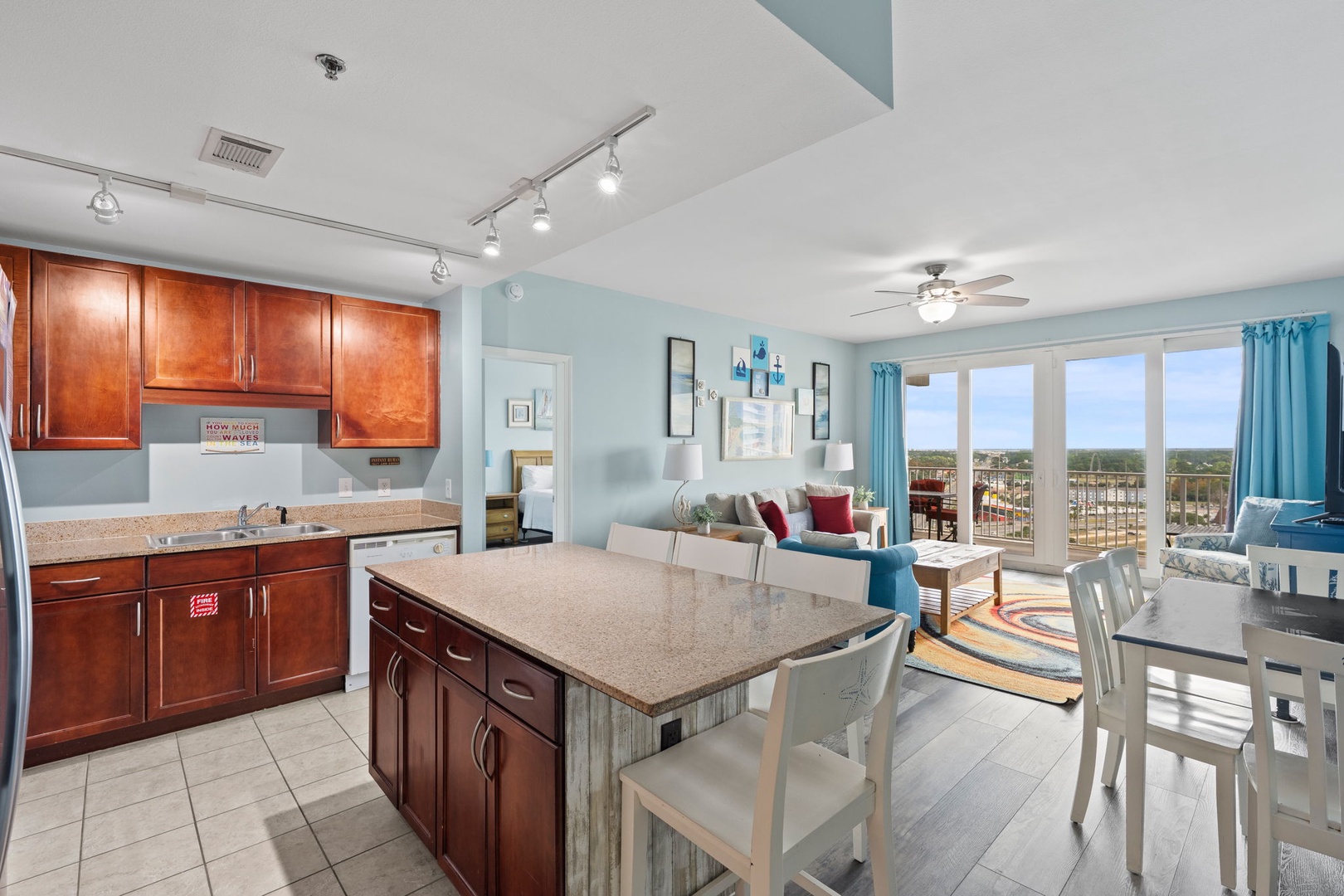 11-web-or-mls-9902 S Thomas Dr 1730 -18