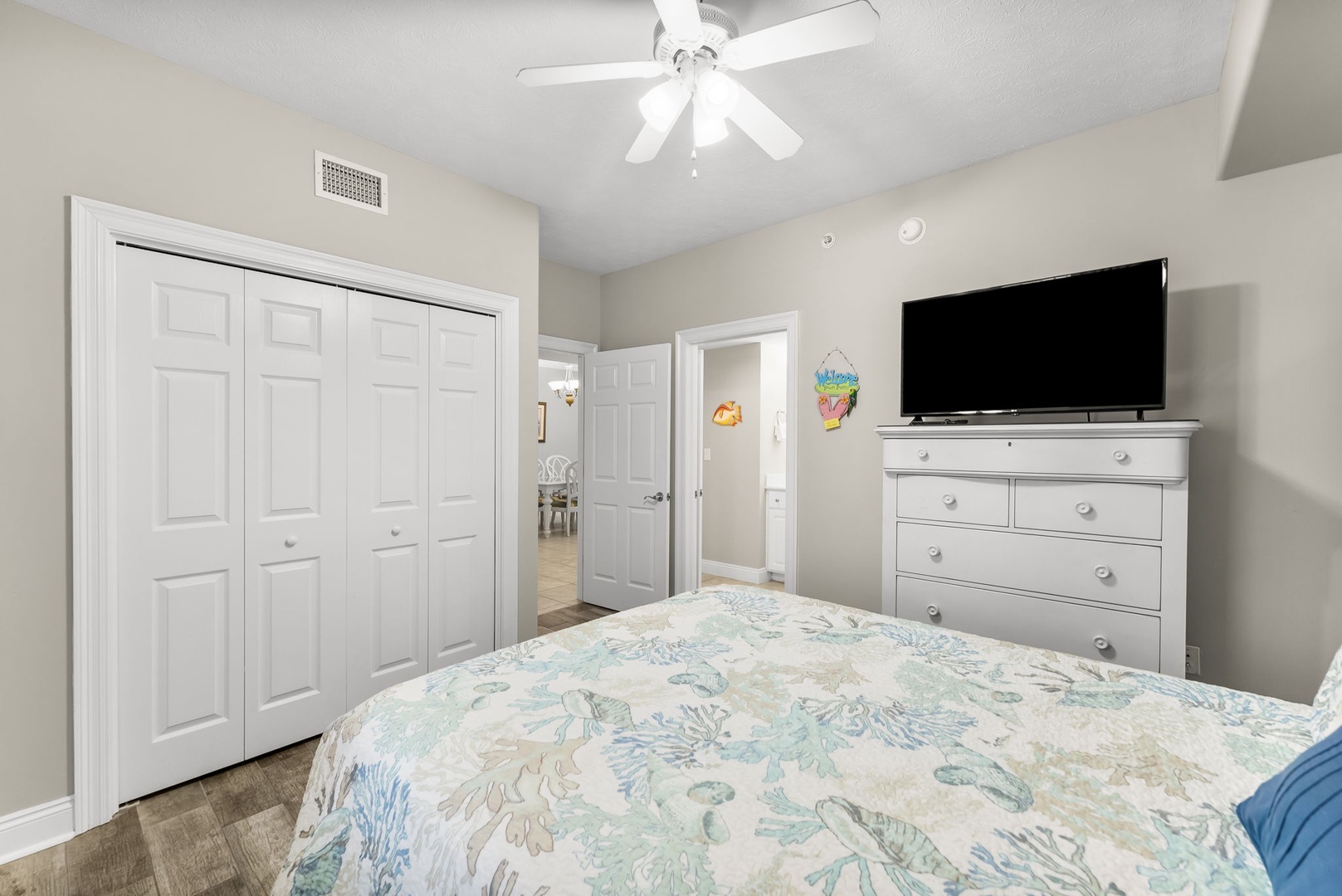 12-web-or-mls-5004 Thomas Dr 2303-4