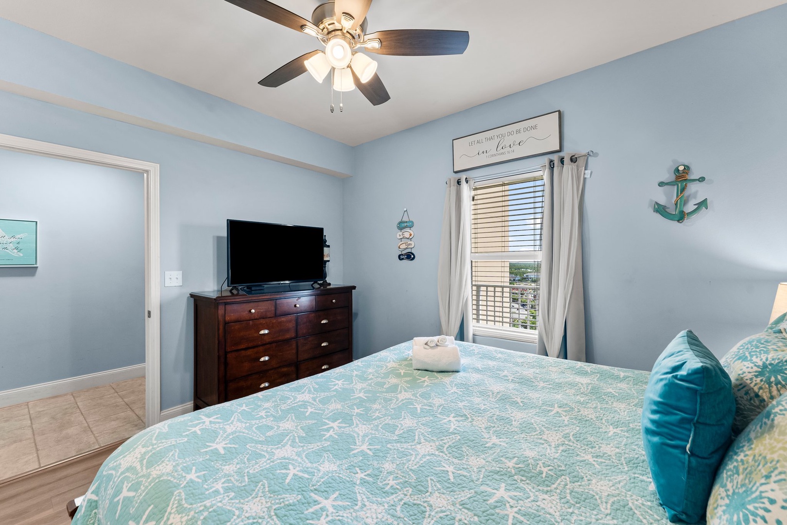 10-web-or-mls-9902 S Thomas Dr 1305-4