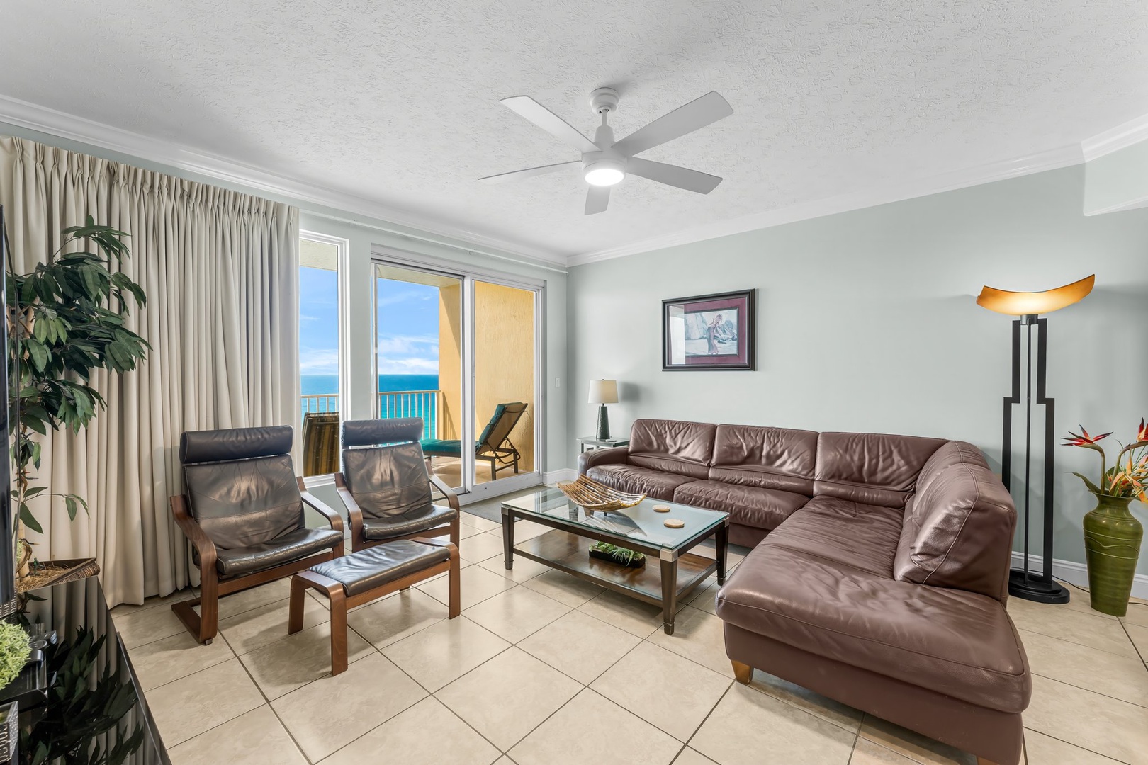 17-5004 Thomas Dr 1102-3