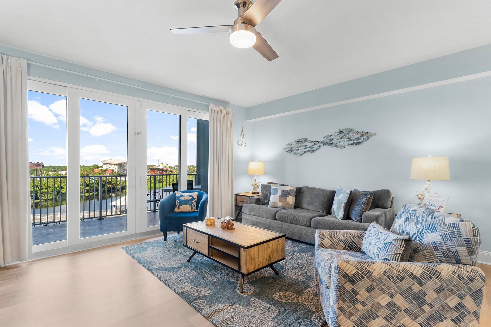 Laketown Wharf #414