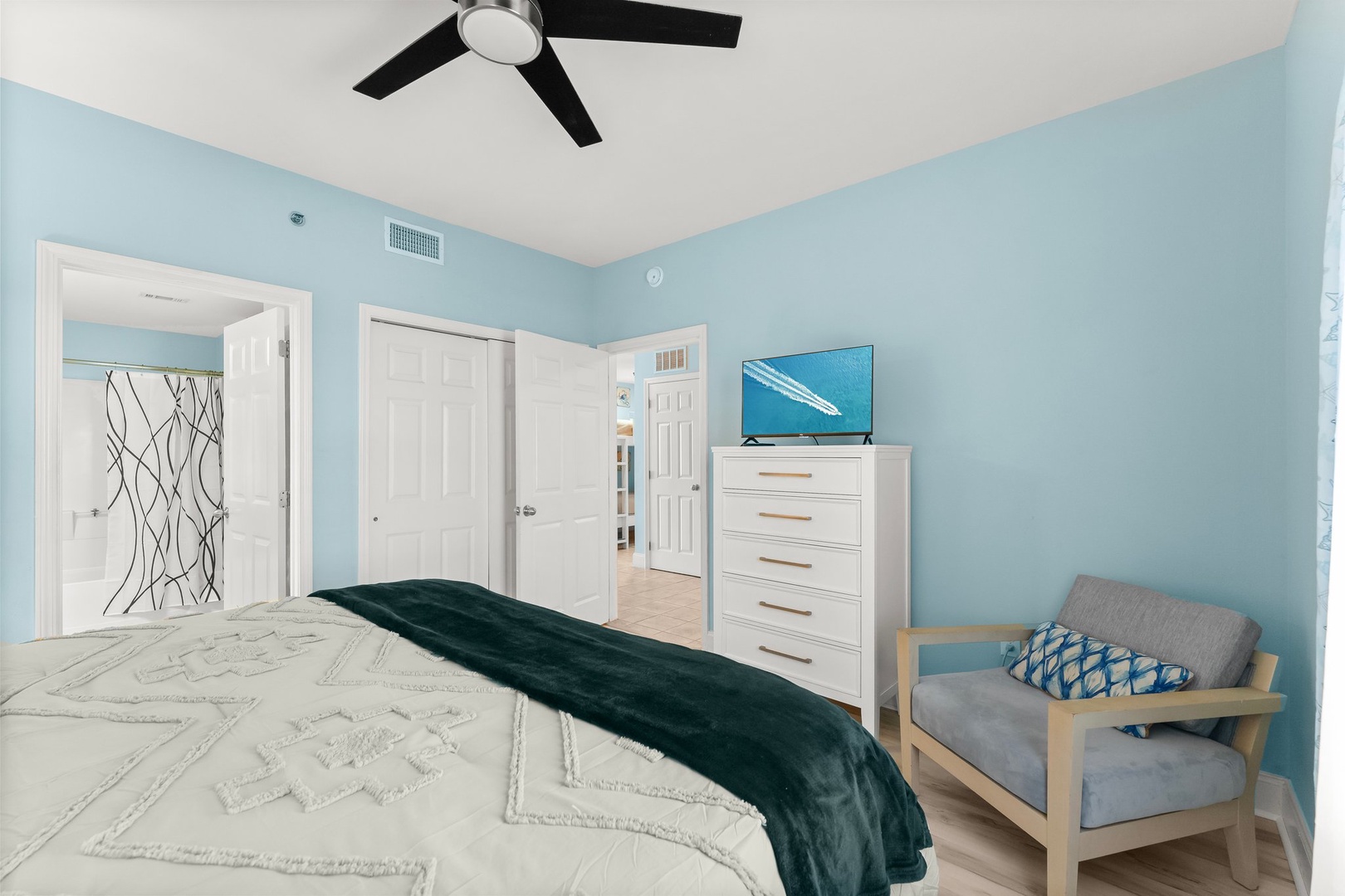 Guest Bedroom 1