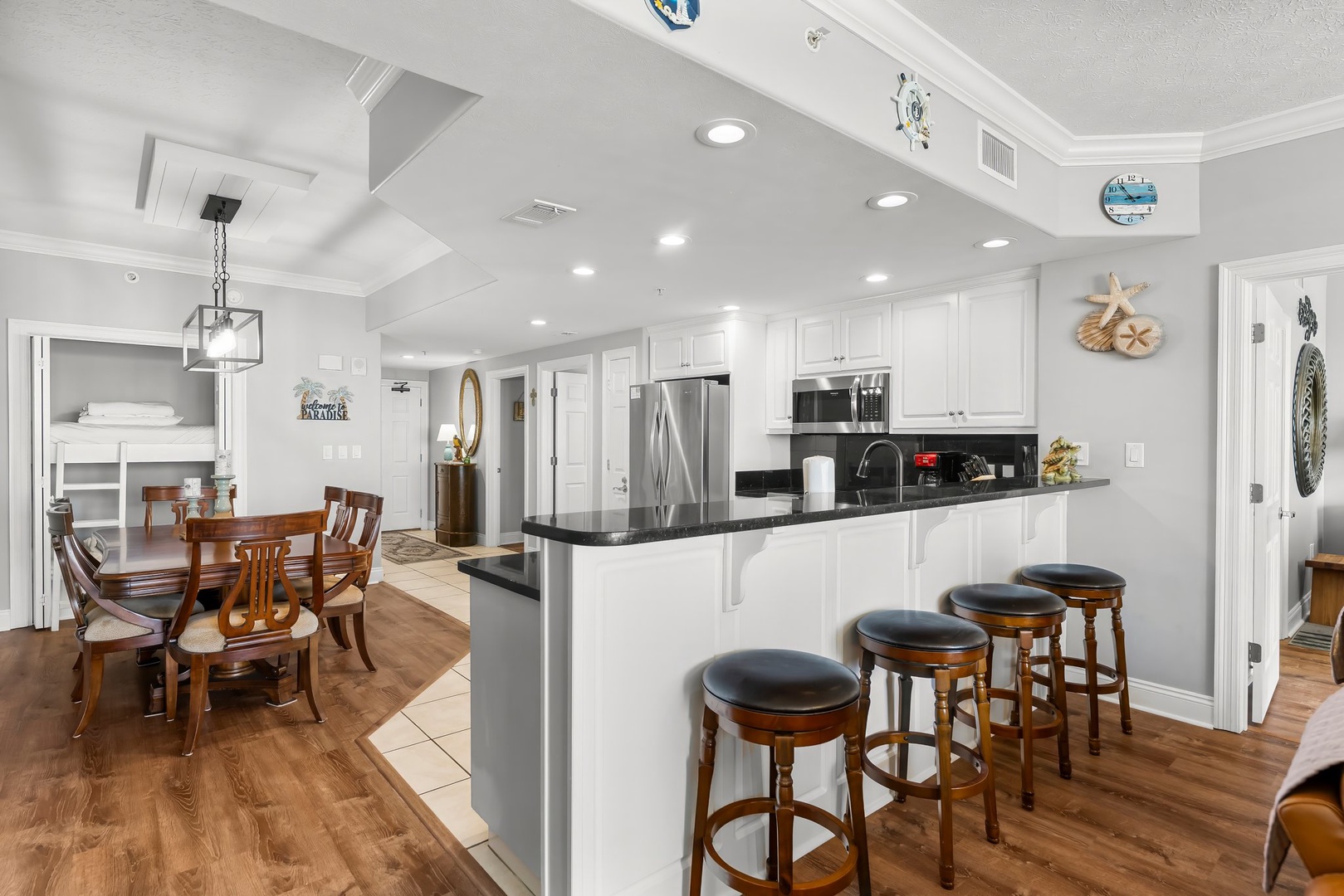 9-web-or-mls-5004 Thomas Dr 1110-13