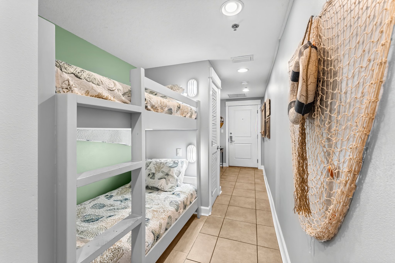 9-web-or-mls-11807 Front Beach Rd Tower 2 -- 507-17