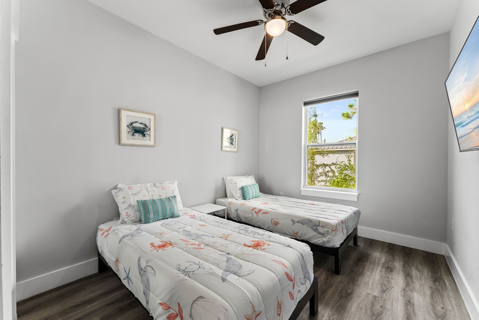 23-web-or-mls-2226 Joan Ave 16 -23