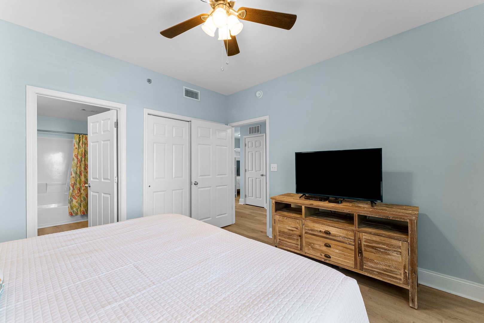 Guest Bedroom 1