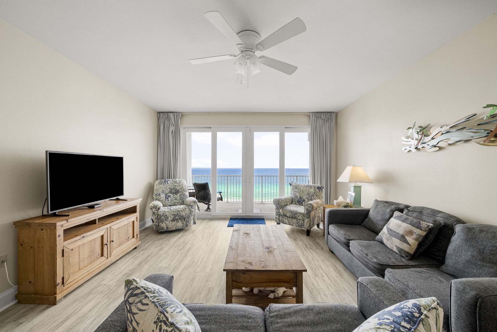Laketown Wharf #1826