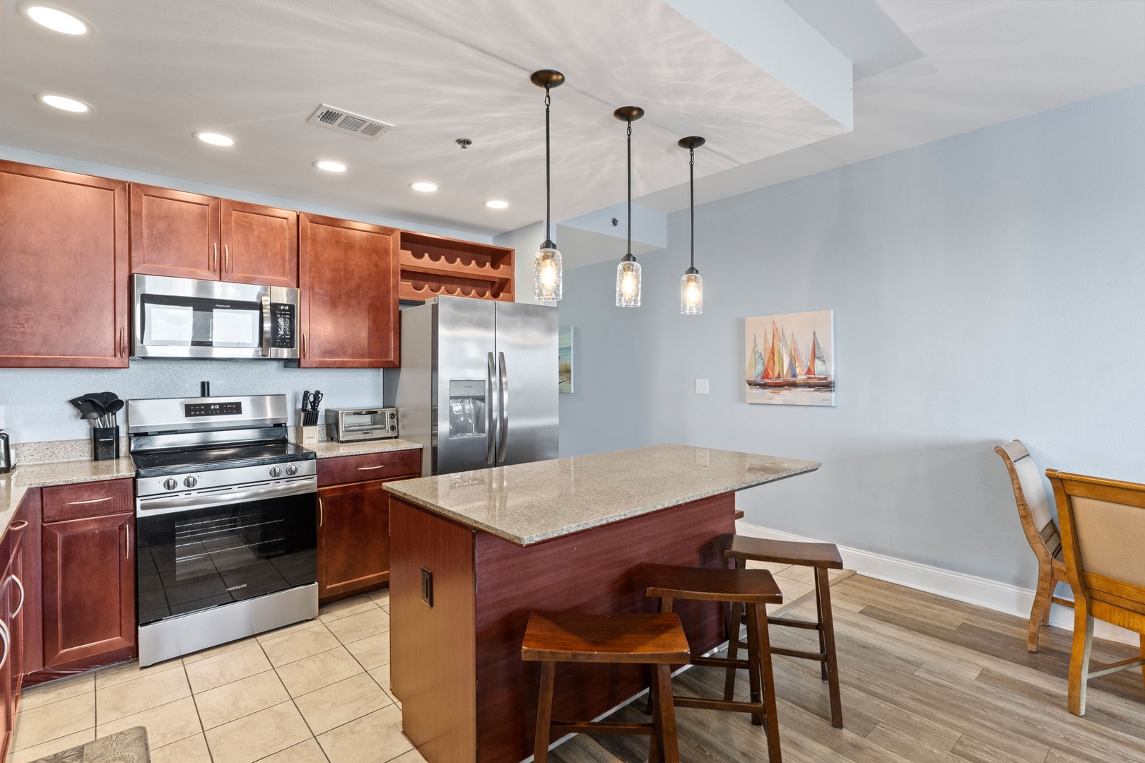 6-web-or-mls-PANHANDLE-9902STHOMASDR431-05