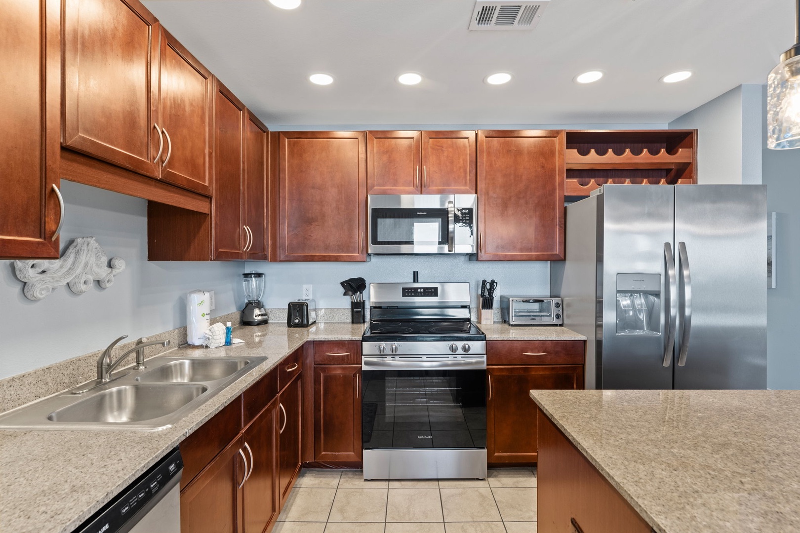 5-web-or-mls-PANHANDLE-9902STHOMASDR431-04