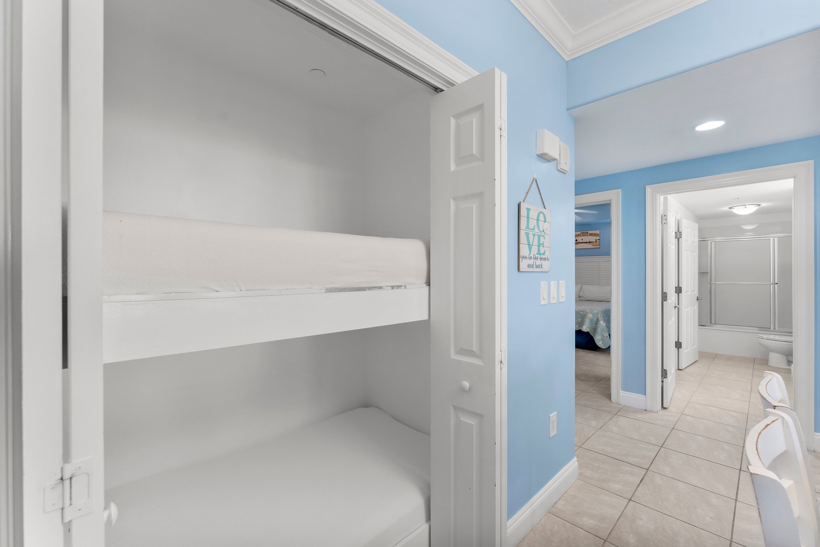 17-web-or-mls-5004 Thomas Dr 106-8