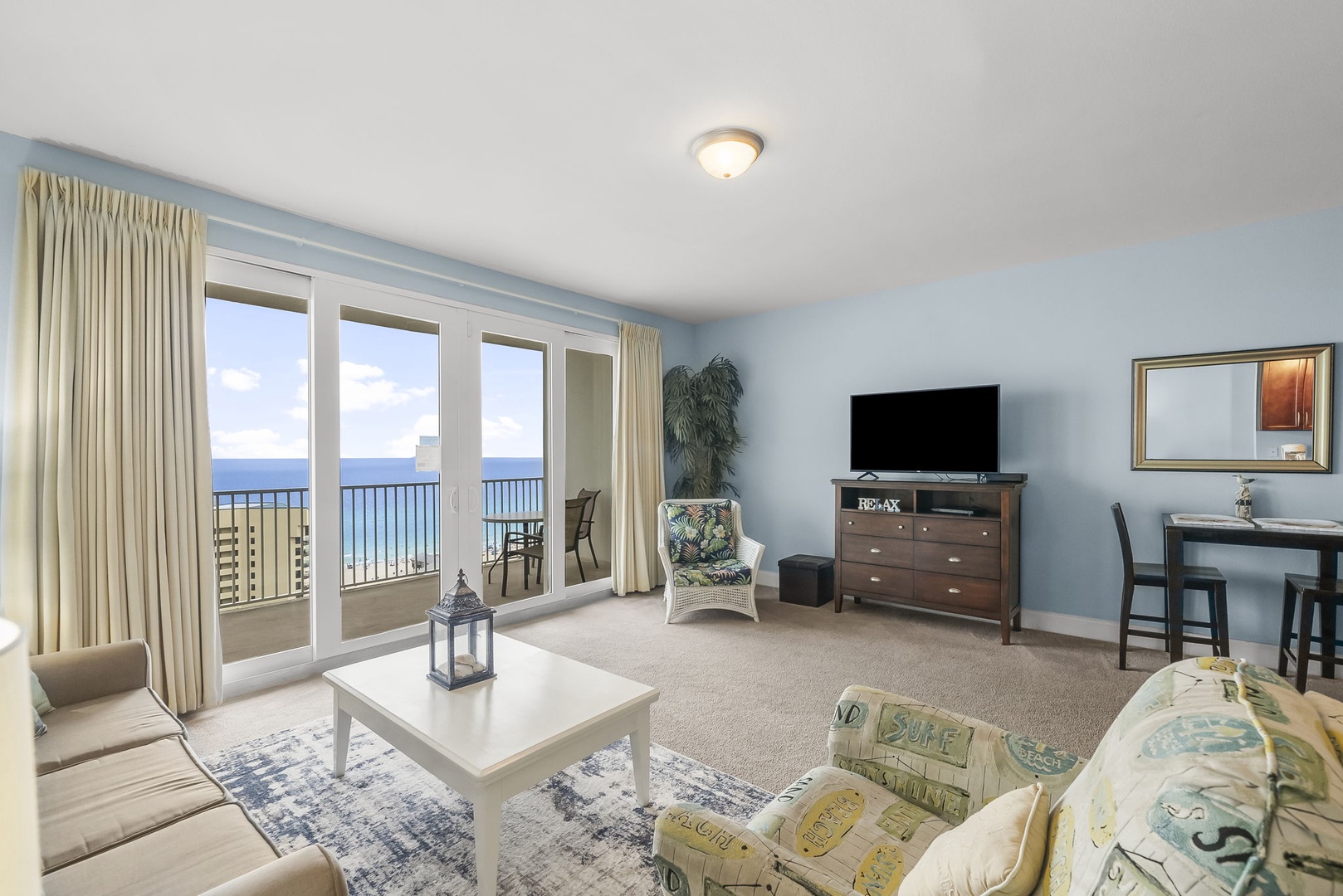 Laketown Wharf #1516