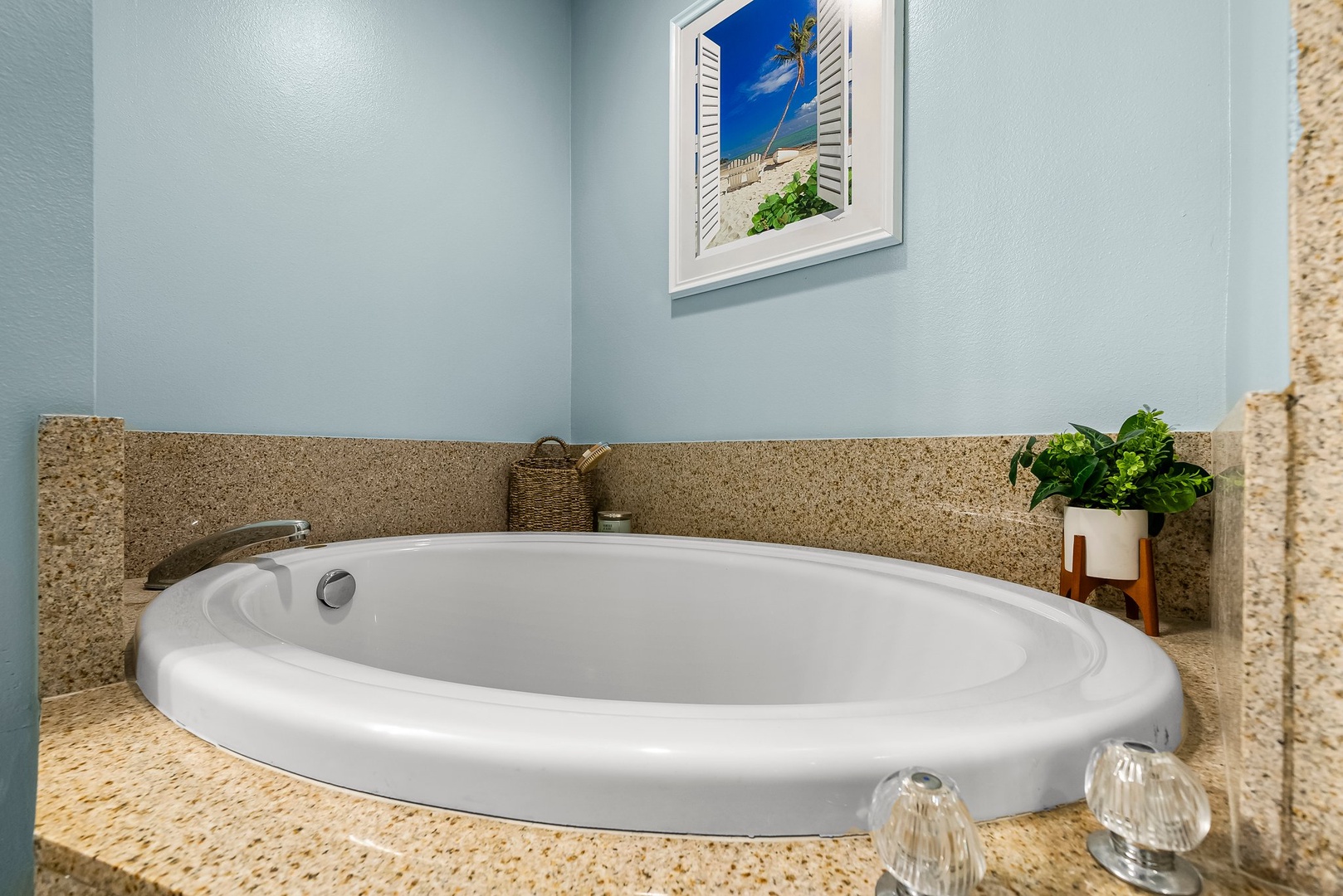 21-web-or-mls-9902 S Thomas Dr 830-20