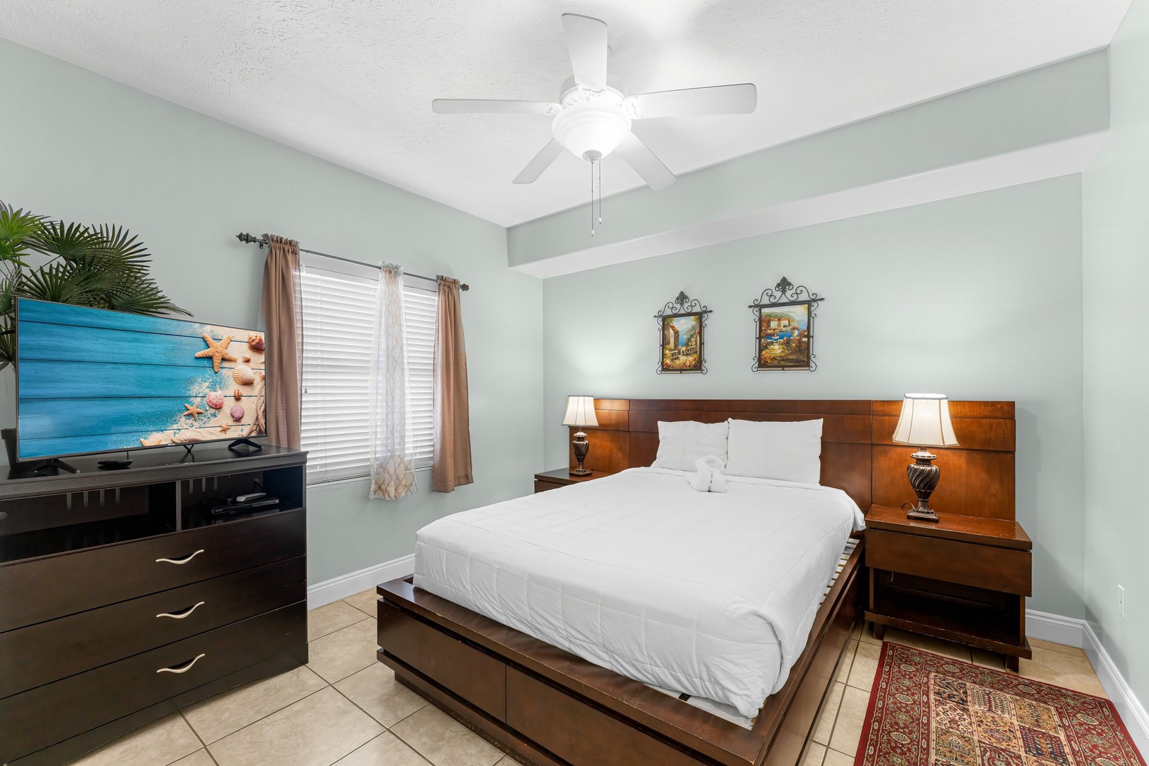4-5004 Thomas Dr 1102-16