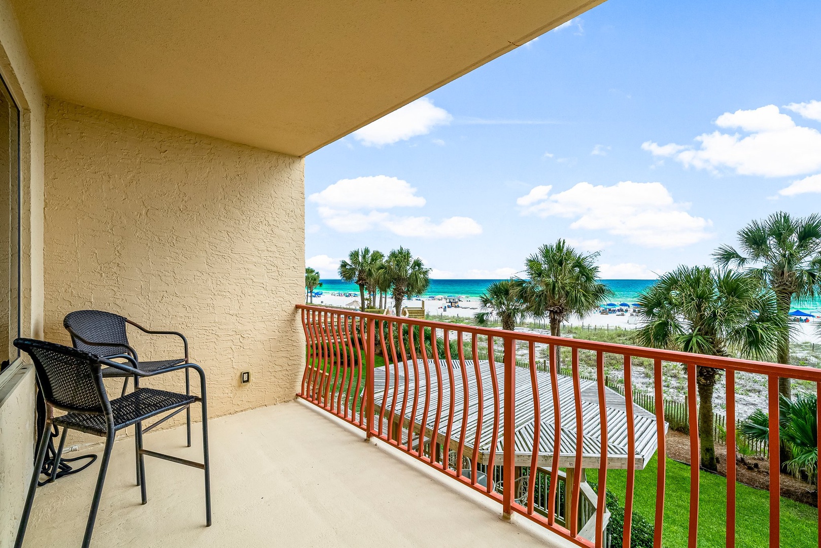 33-web-or-mls-7115 Thomas Dr 201-29