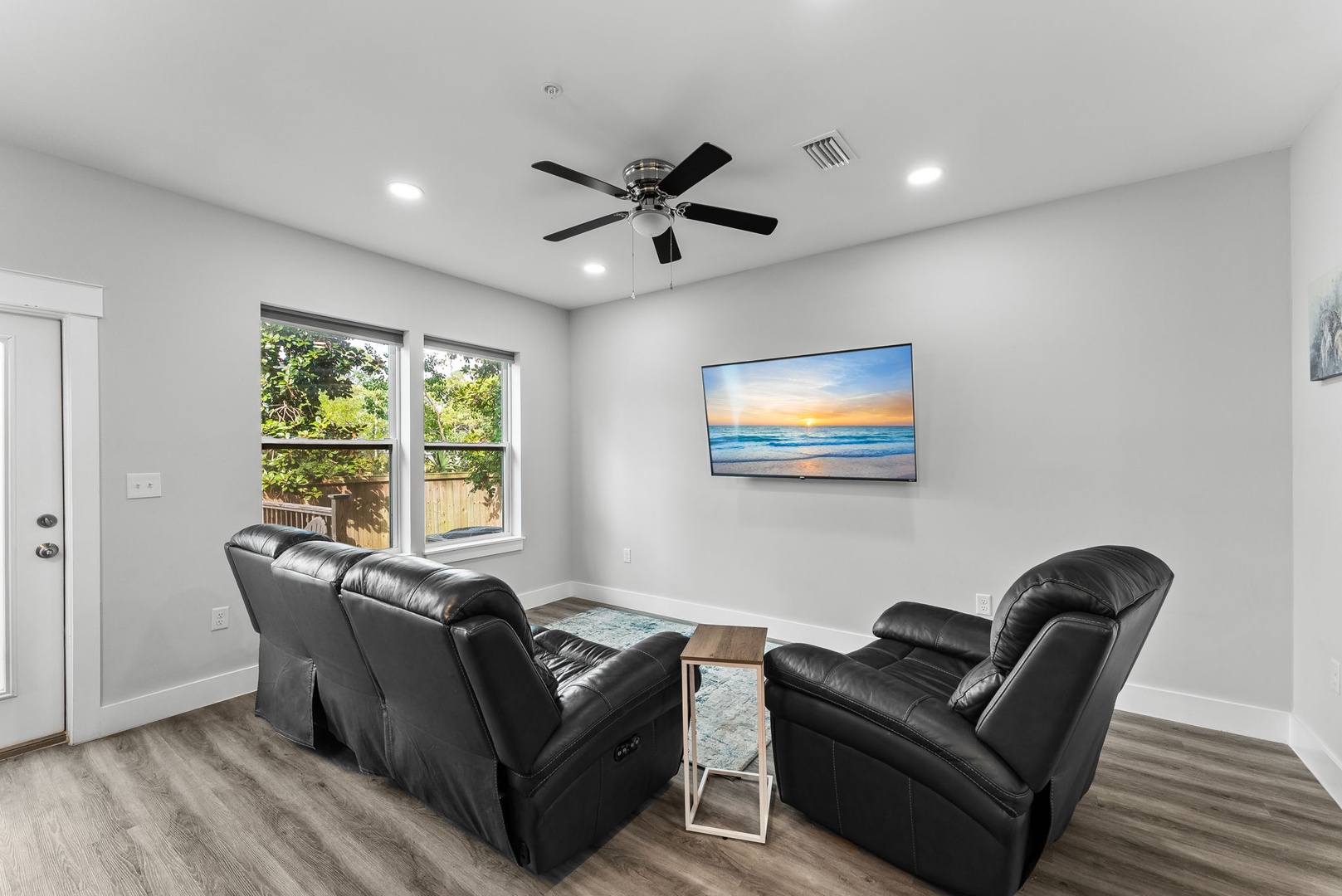 13-web-or-mls-2226 Joan Ave 16 -13