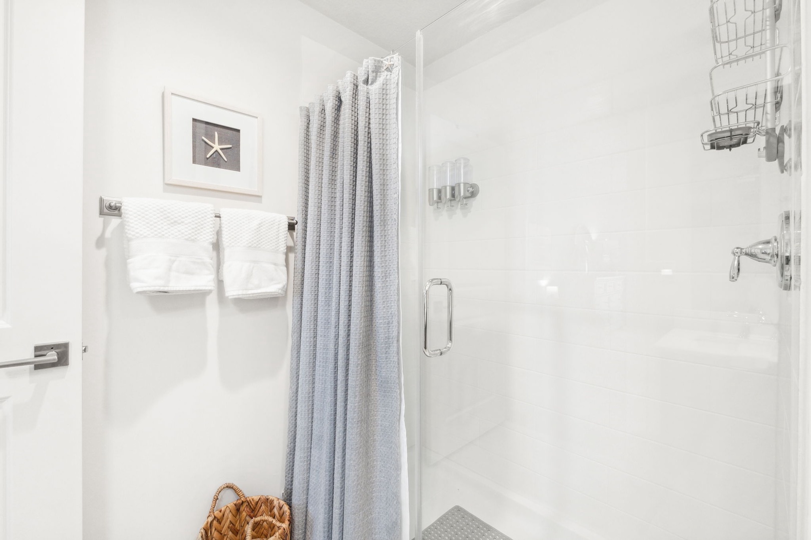 Primary Bedroom En-Suite Bath