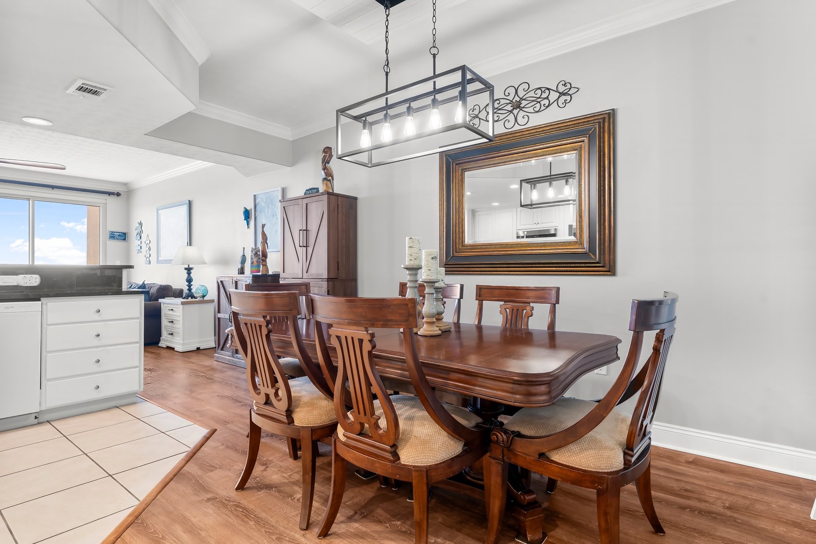 7-web-or-mls-5004 Thomas Dr 1110-6