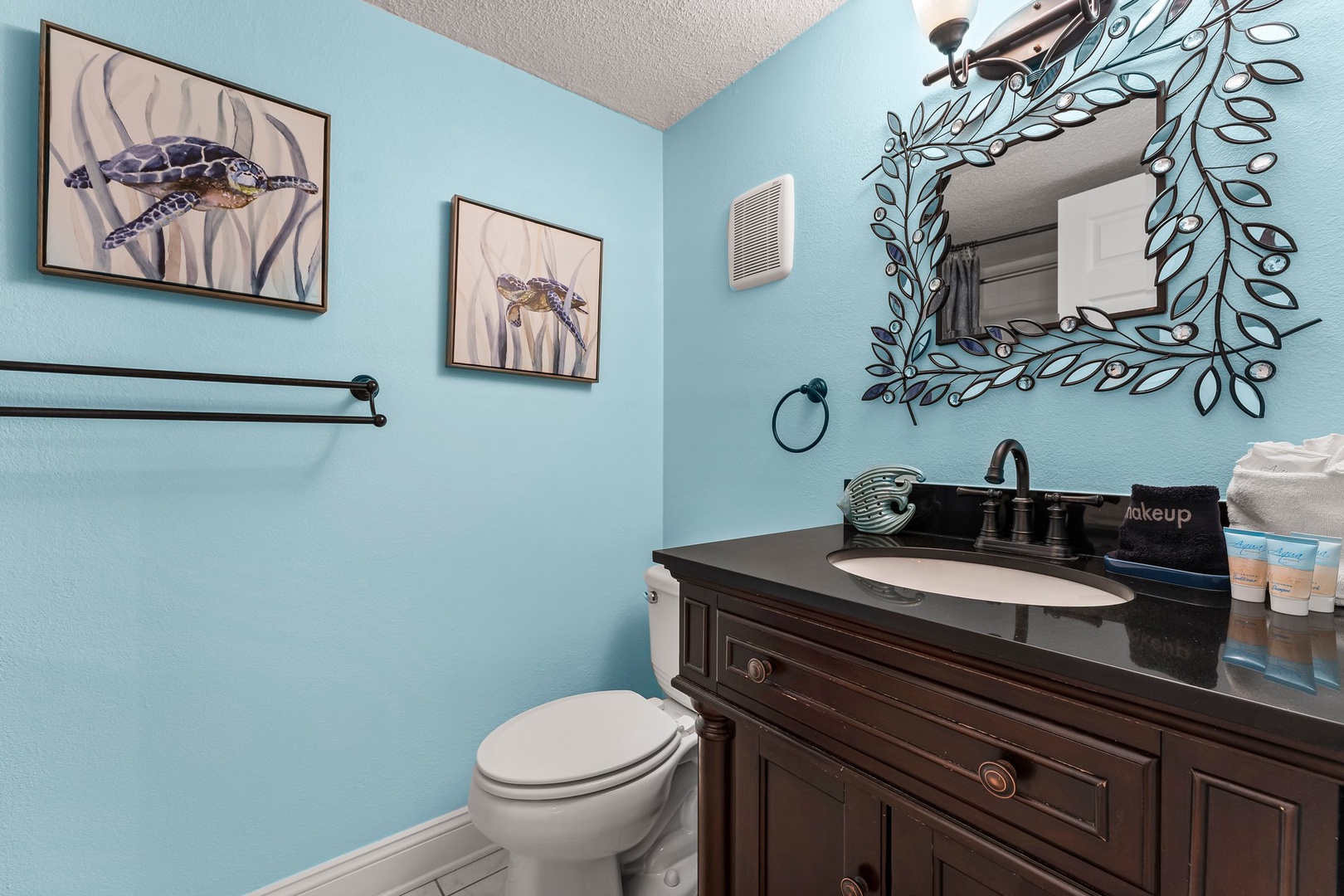 14-web-or-mls-6213 Thomas Dr 403-6