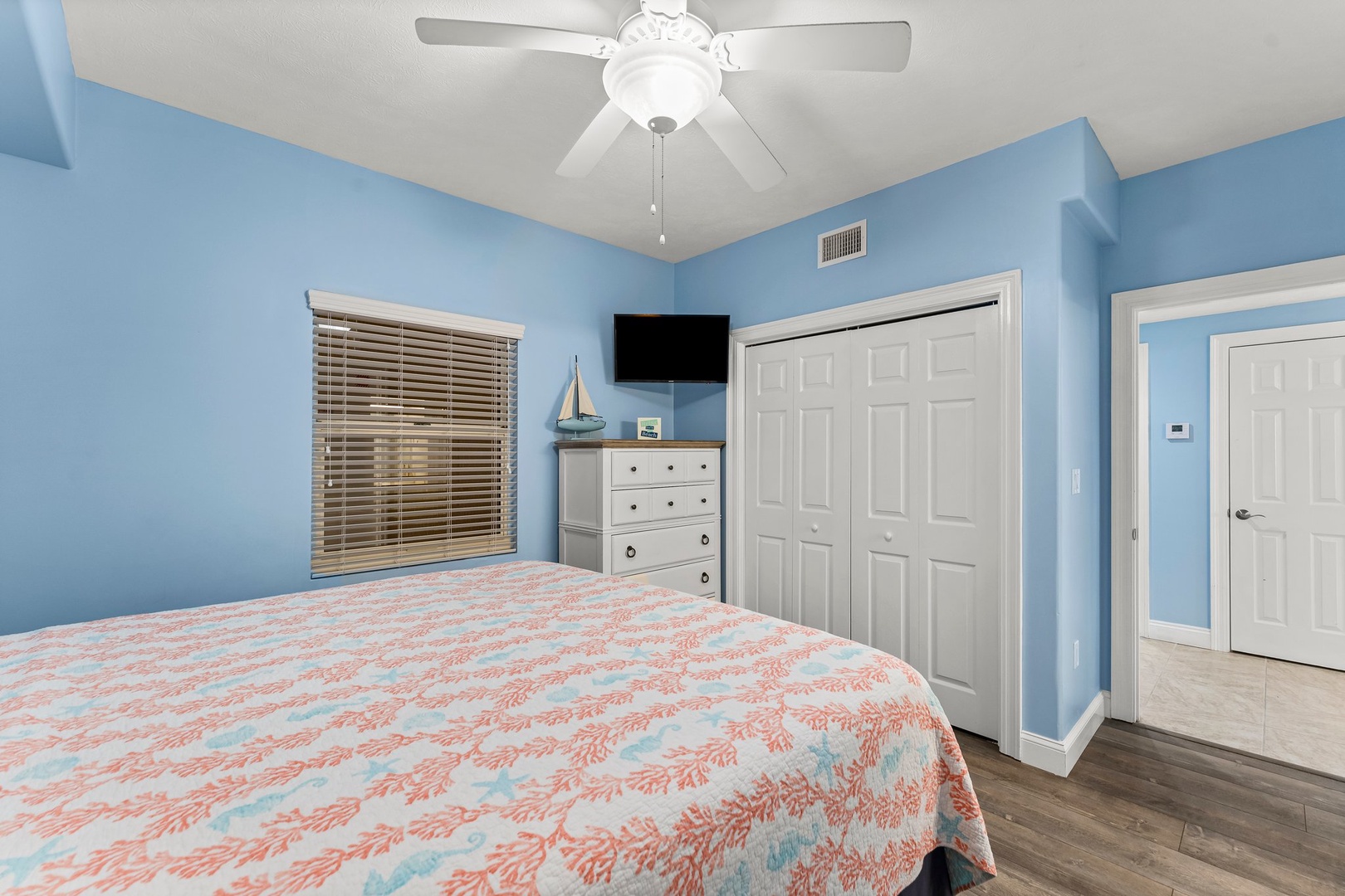 12-web-or-mls-5004 Thomas Dr 107-3