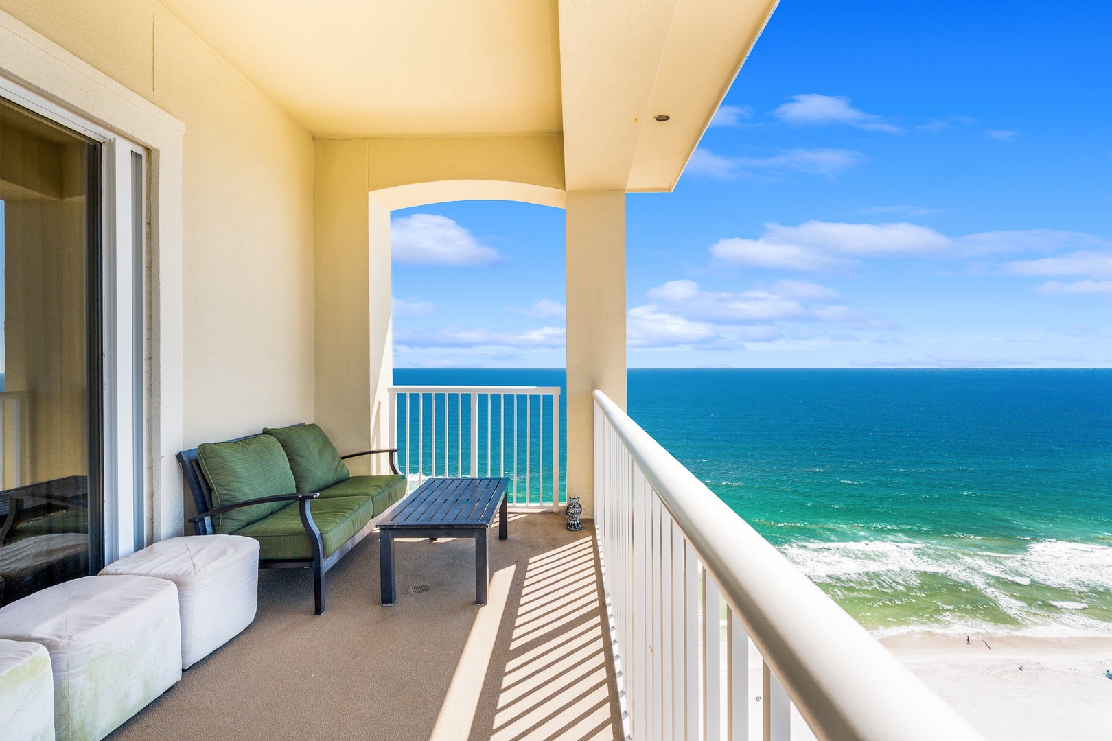 42-web-or-mls-11800 Front Beach Rd 2201_38