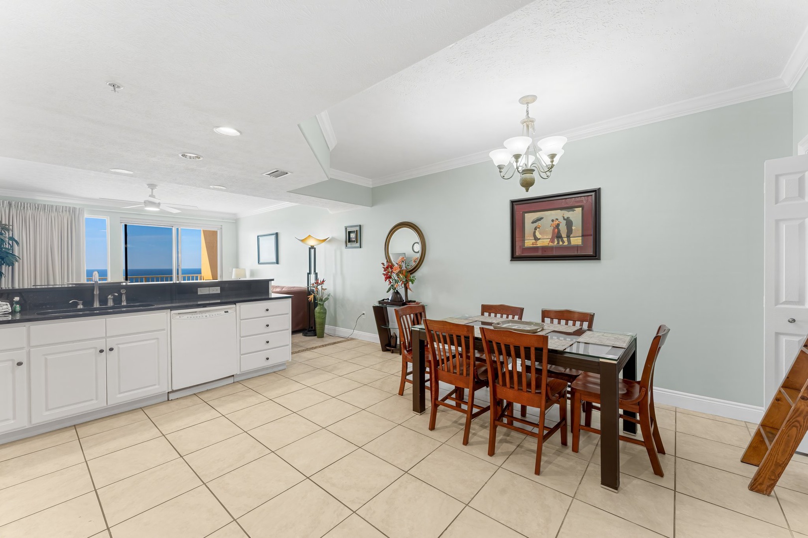 9-5004 Thomas Dr 1102-12