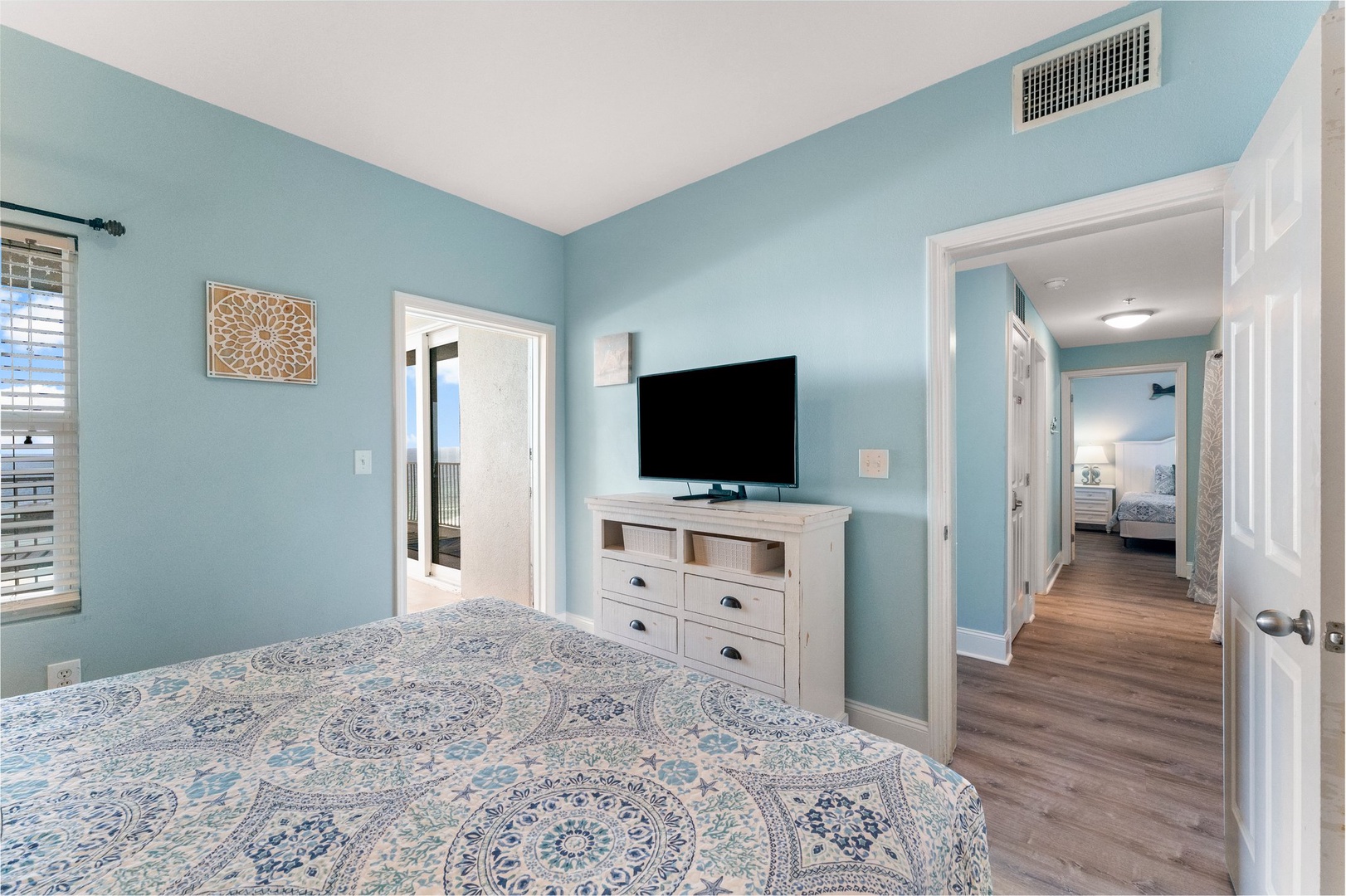Guest Bedroom 1