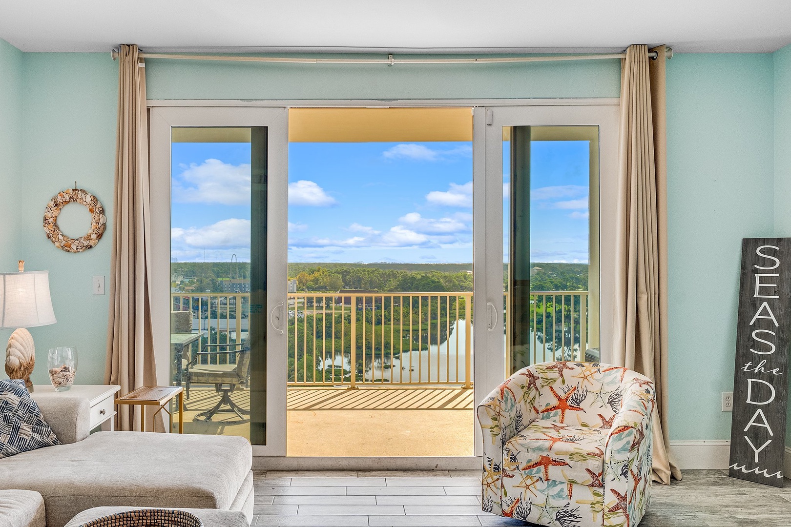 Laketown Wharf #1034