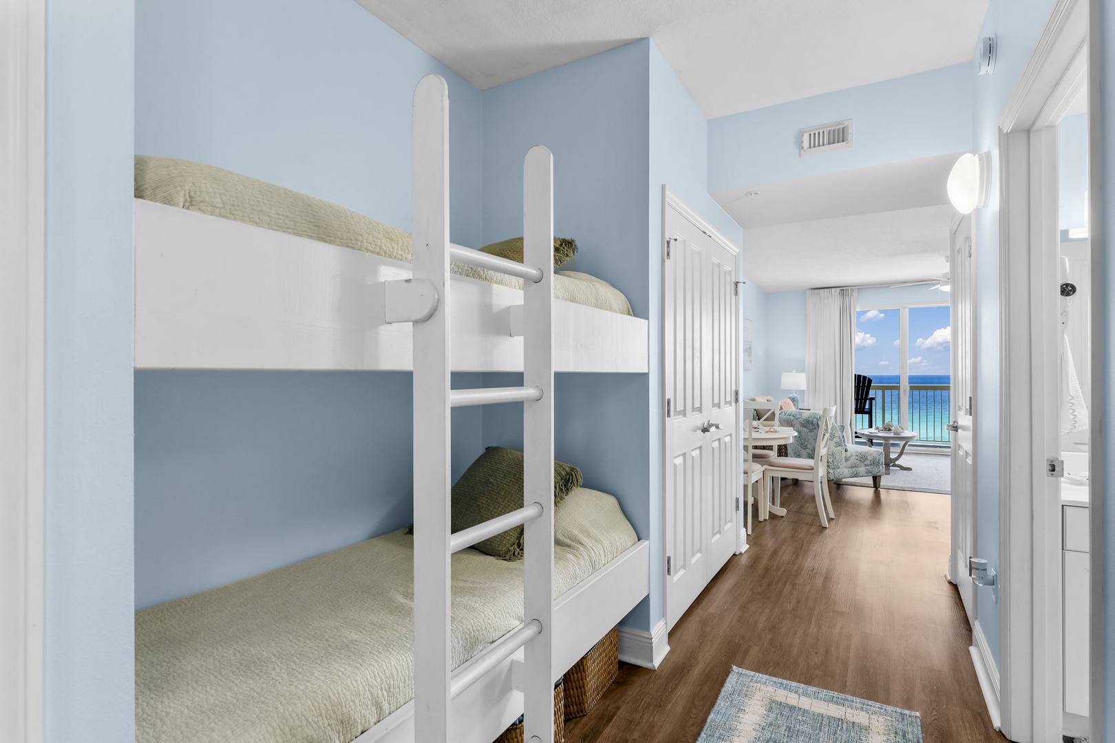 18-web-or-mls-17757 Front Beach Rd 606-2