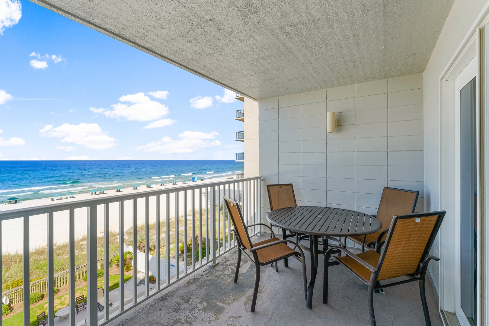 27-web-or-mls-6213 Thomas Dr 403-20
