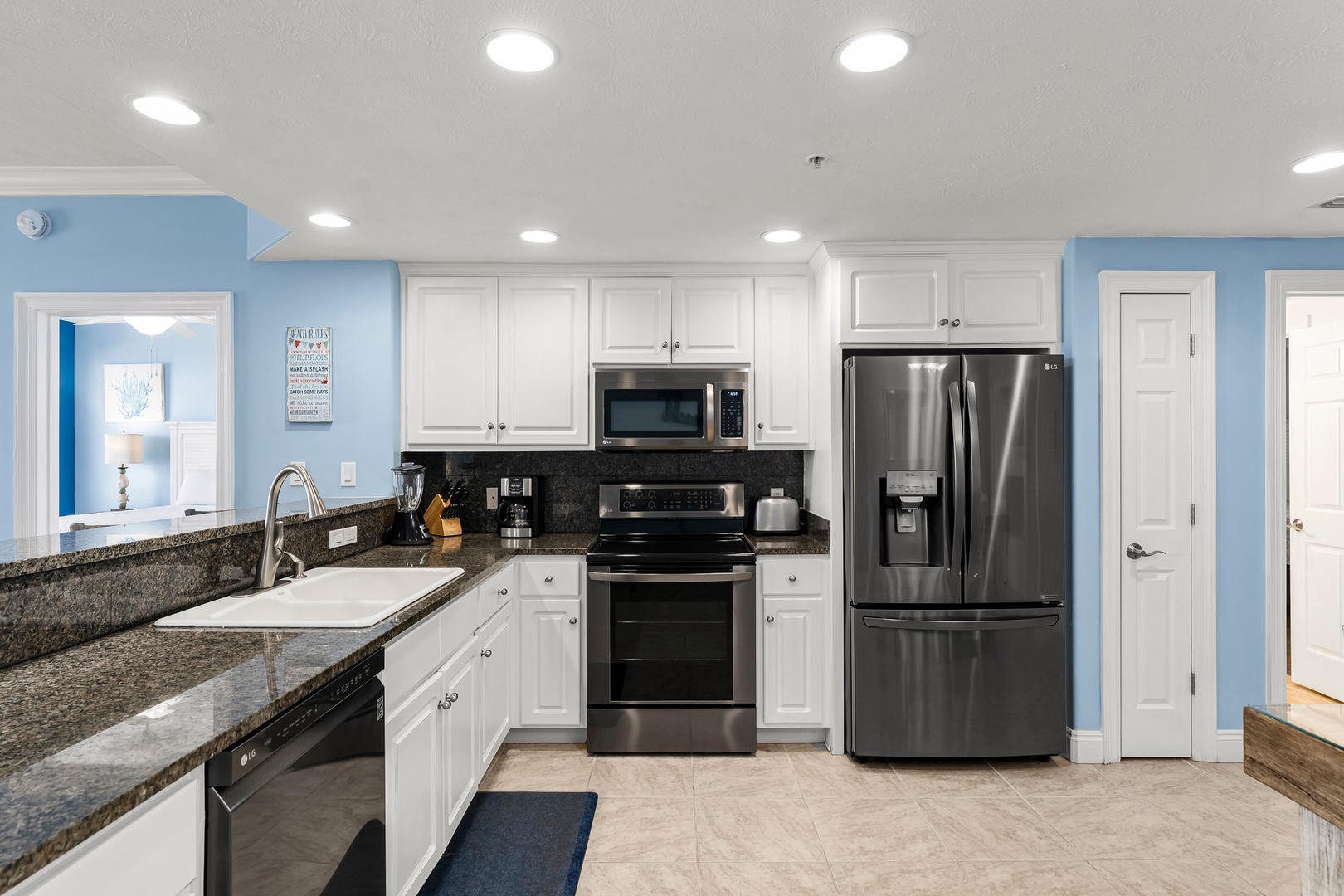 18-web-or-mls-5004 Thomas Dr 107-9