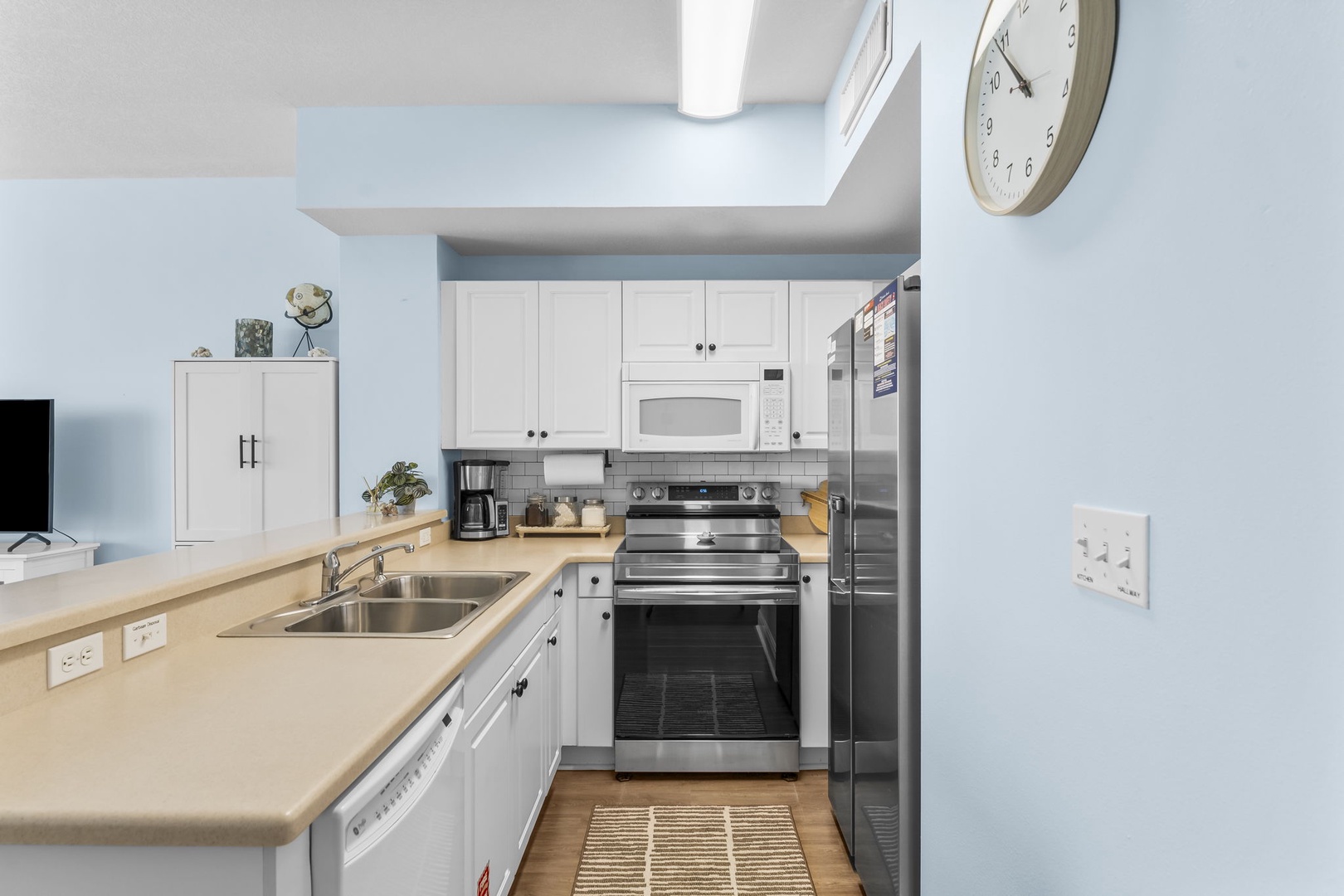 21-web-or-mls-17757 Front Beach Rd 606-19