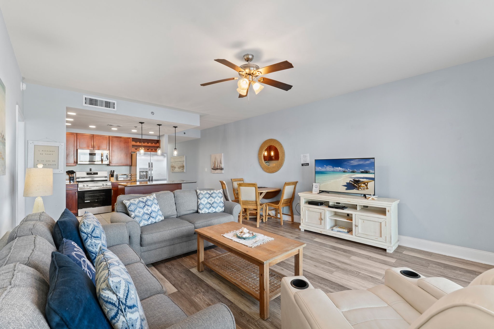 Laketown Wharf #0431