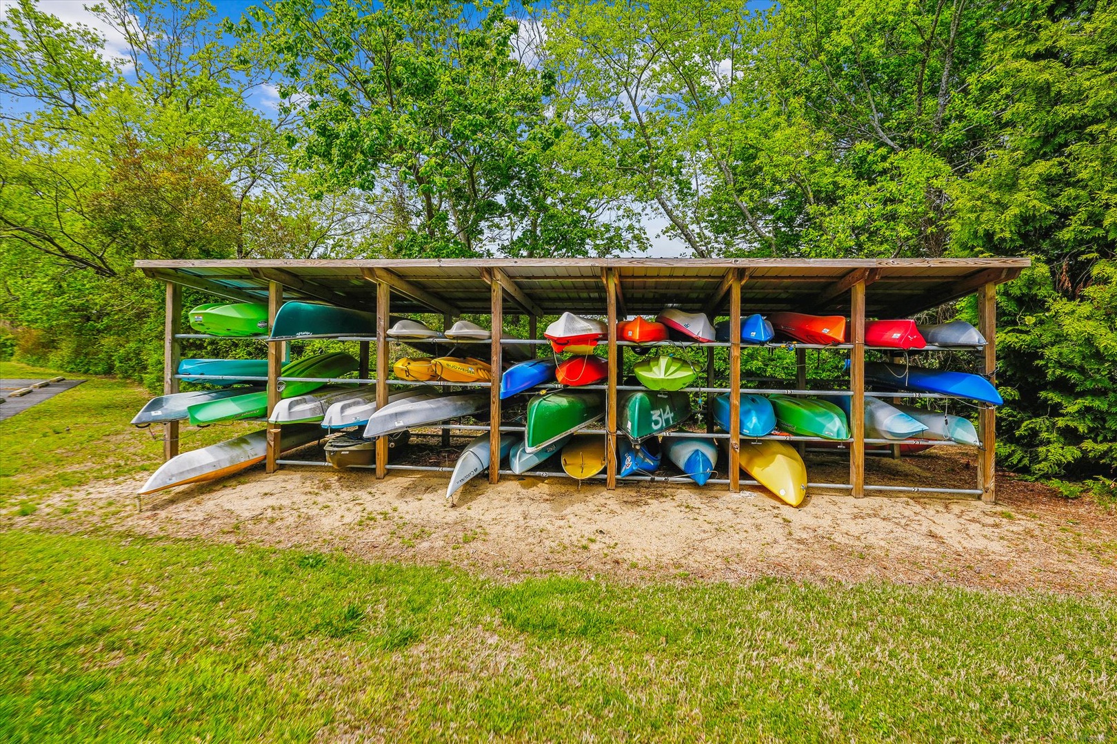 Mallard Lakes Canoe & Kayak Storage