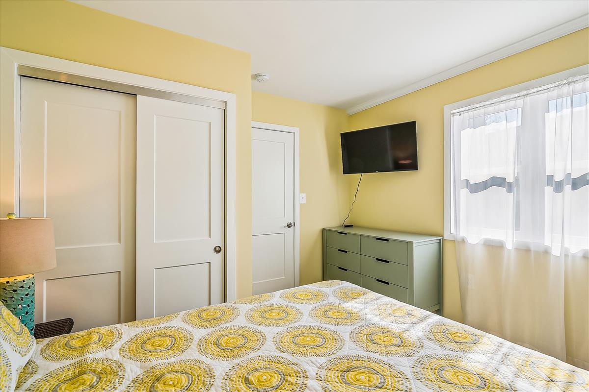 groundentry level-bedroom-_pic6708