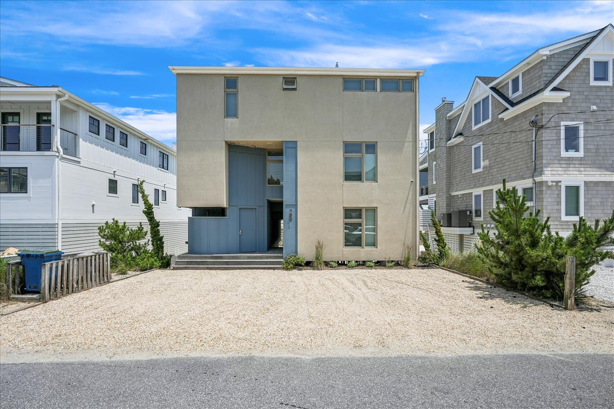 302 North Ocean Drive