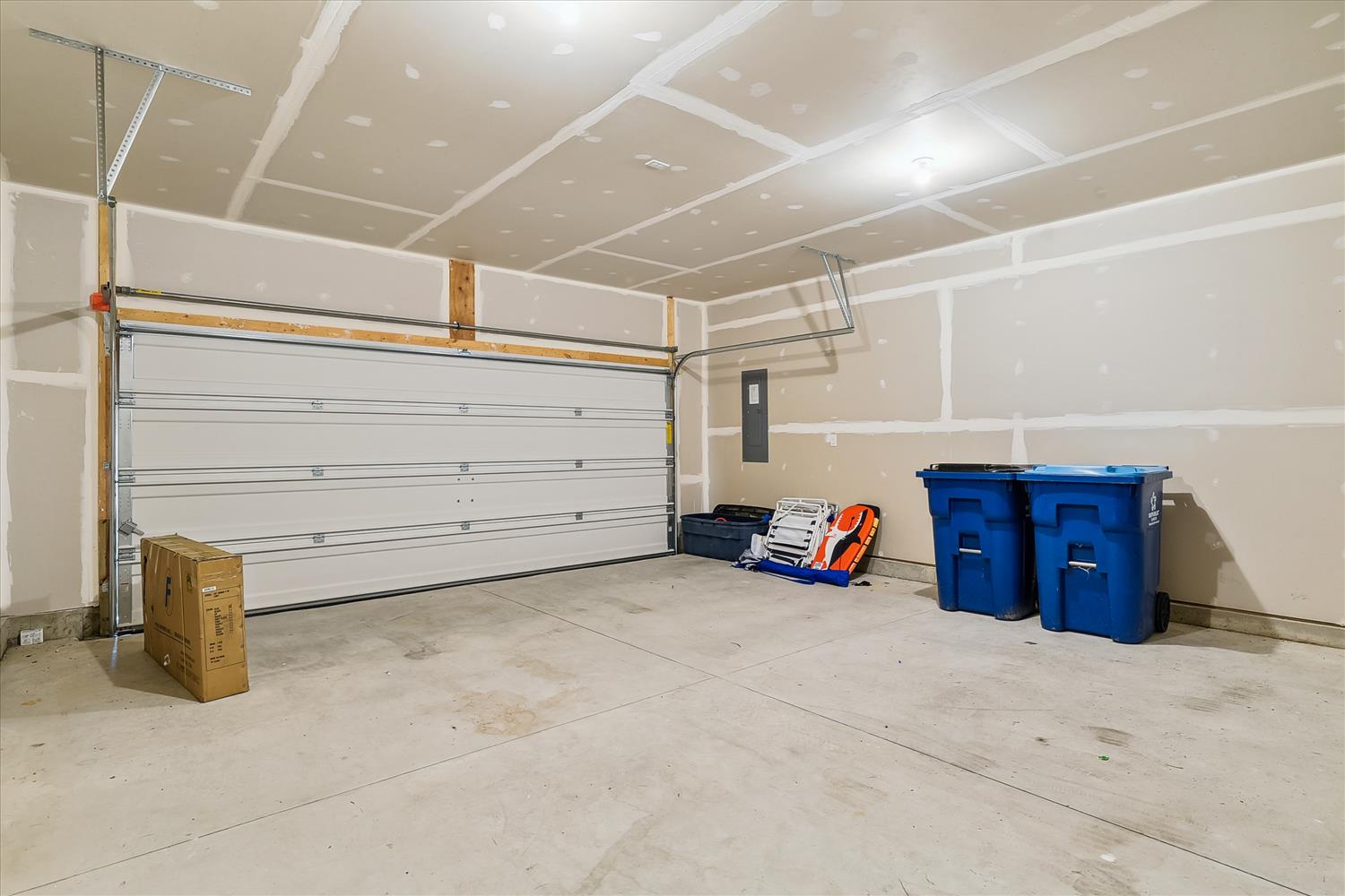 Your spacious garage offers secure parking and convenient storage space for your belongings during your stay.