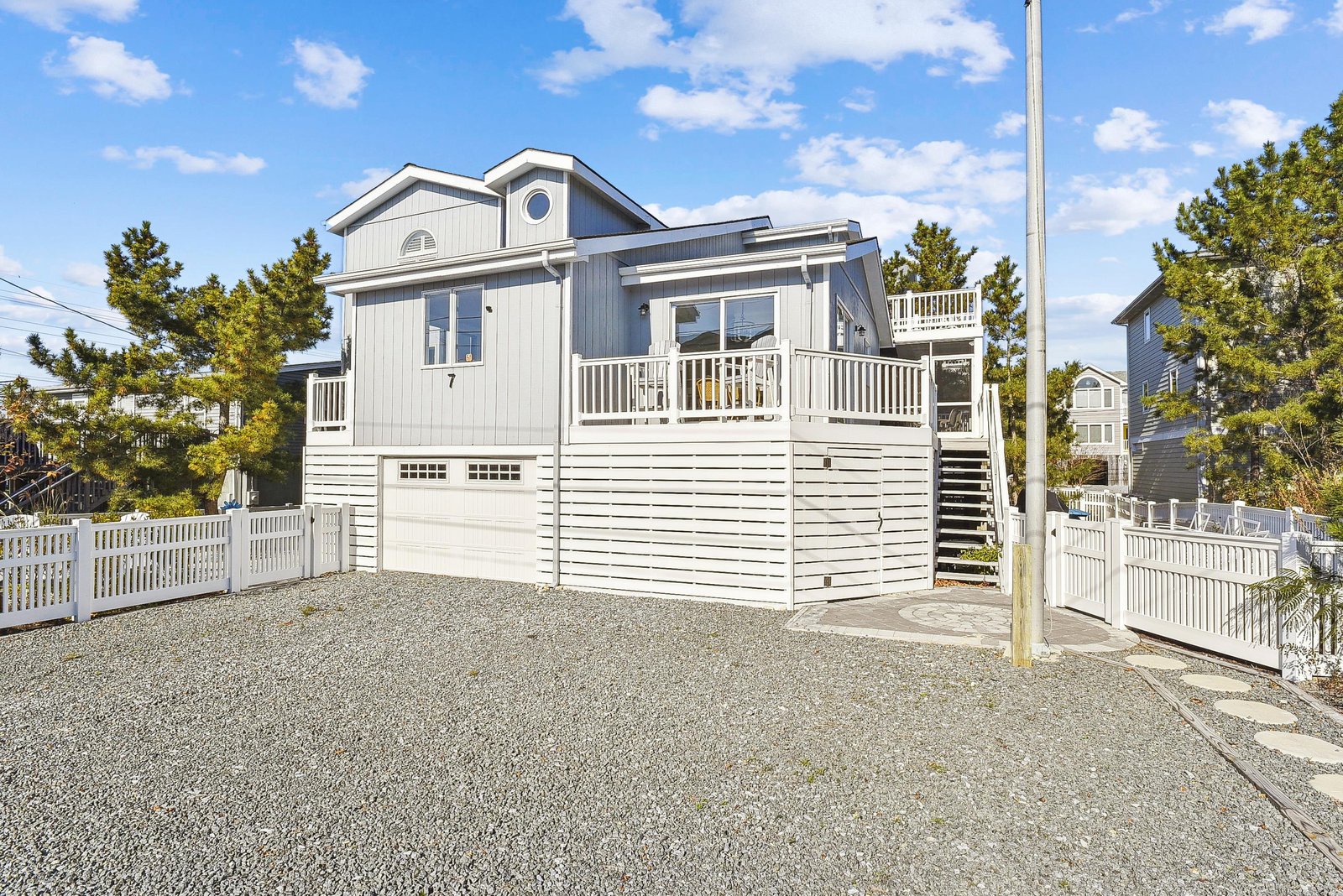 7 N Division Street