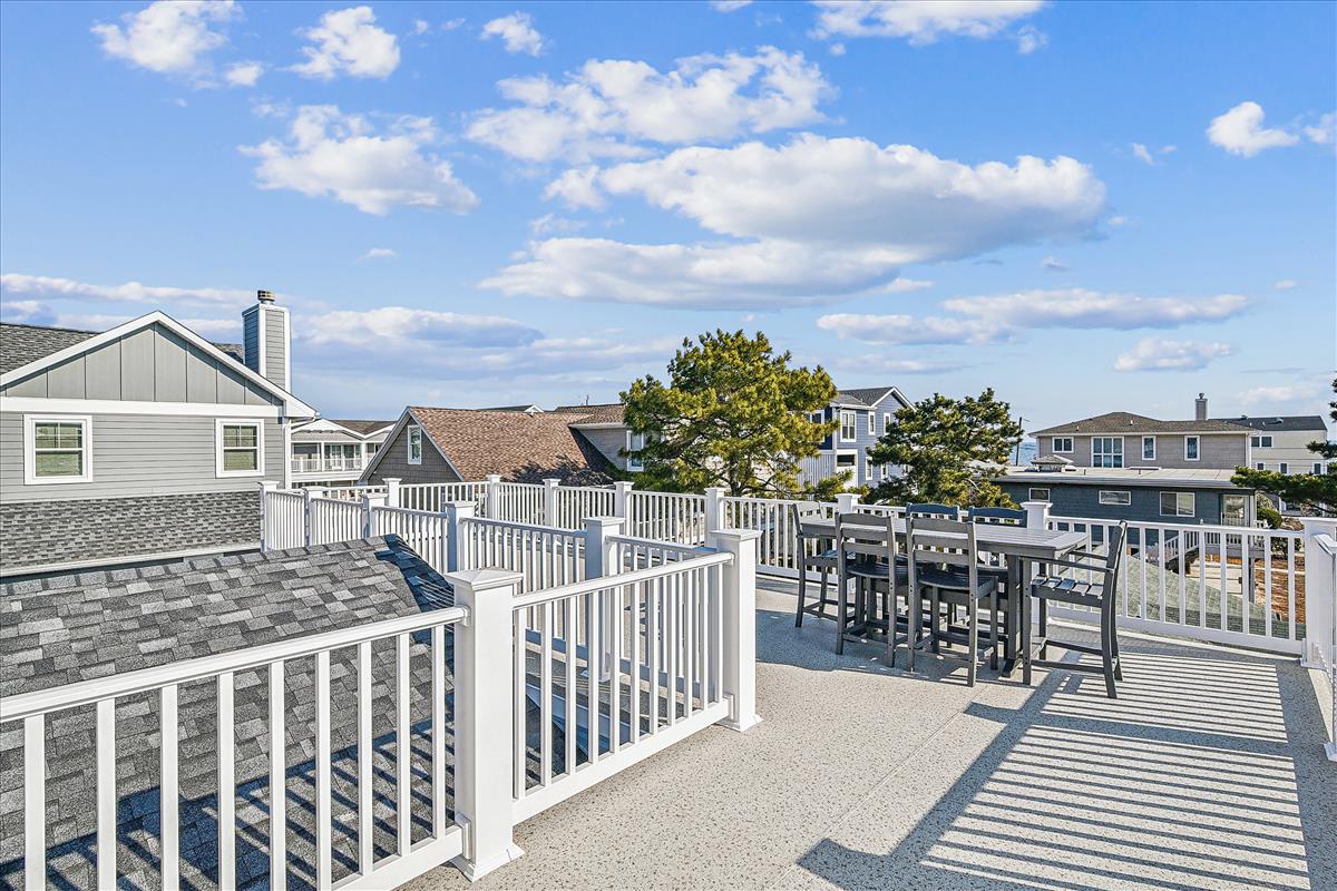 roof level-deck-_pic6528