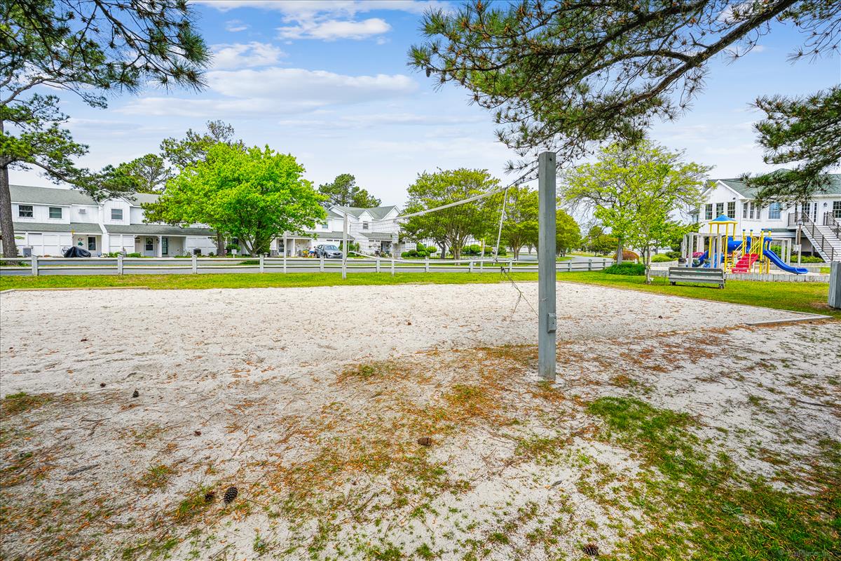 amenity-mallard lakes volleyball court-_dl20871