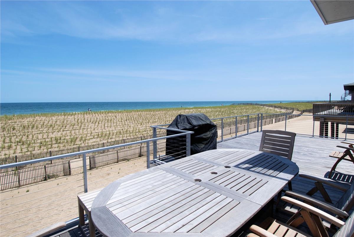 main level-deck-dsc_1475