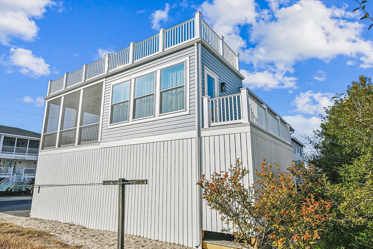 exterior-side elevation-_pic6398