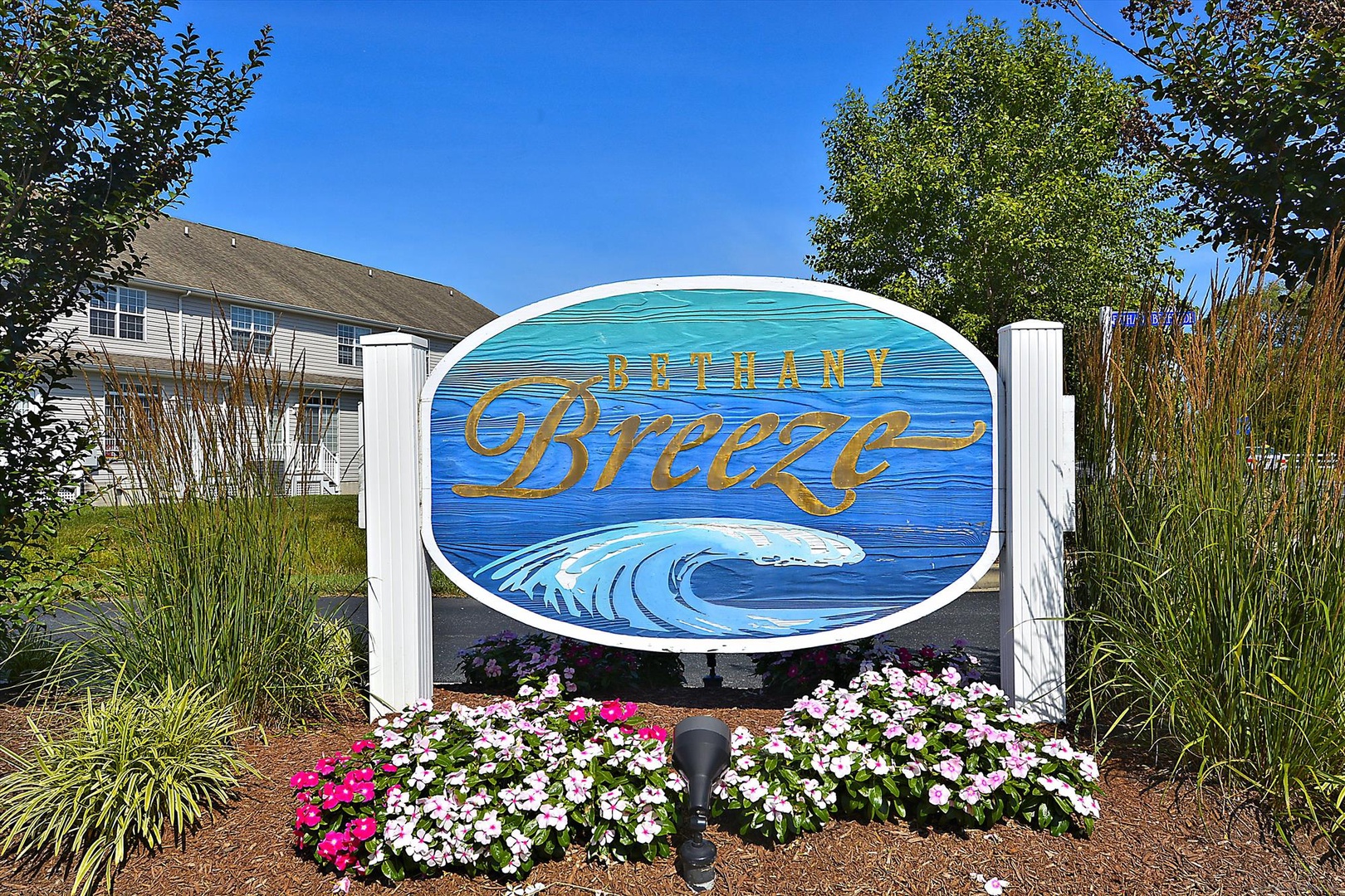 Bethany Breeze Sign