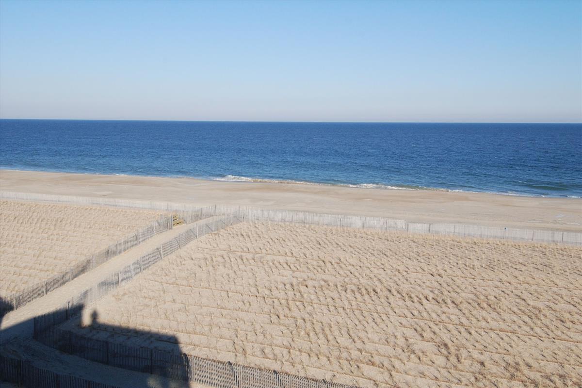 sun deck-view-dsc_3870