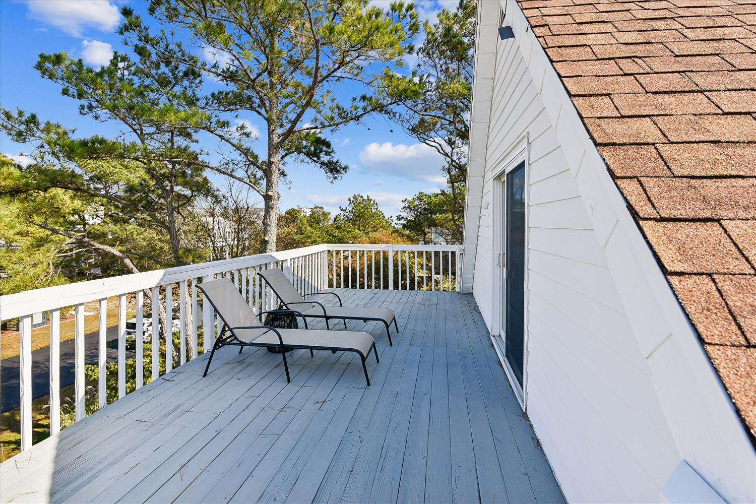 Step onto your private deck and unwind in the lounge chairs while taking in peaceful treetop views.