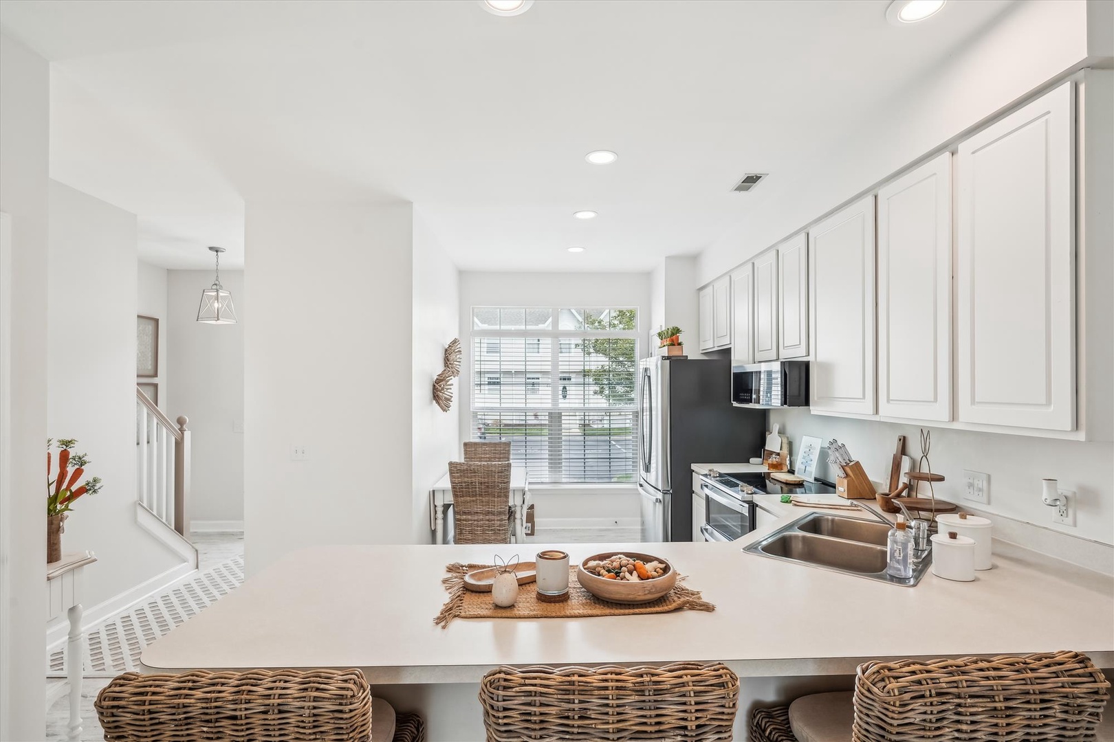Eat-In Kitchen