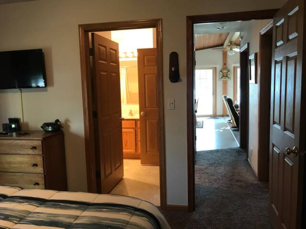 Master Bedroom W/Bath