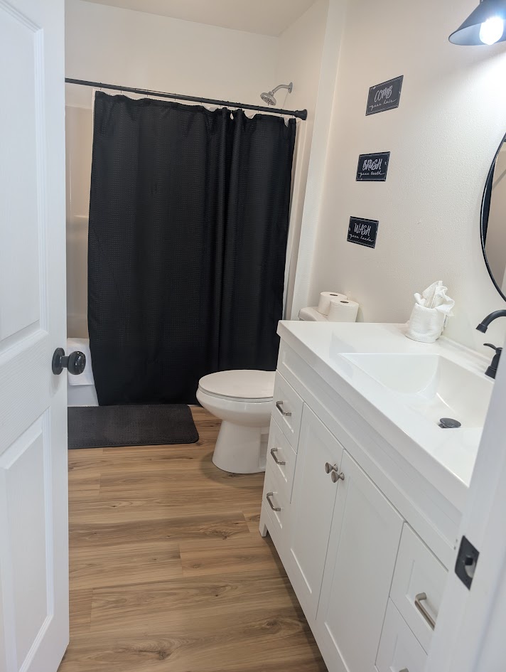 Upper level Bathroom